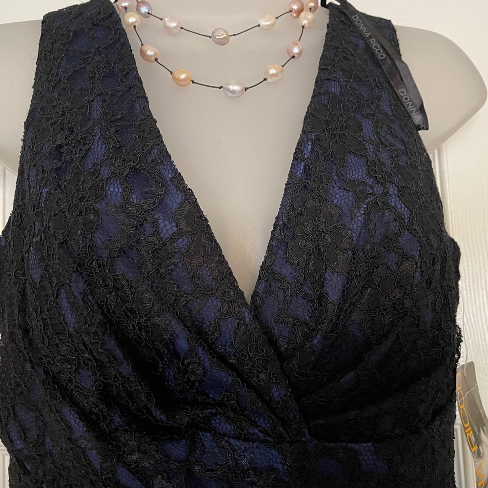 VINTAGE,NWT, Donna Ricco Black on Blue Laced V-Neck Cocktail Dress,Size 8 - Picture 2 of 7